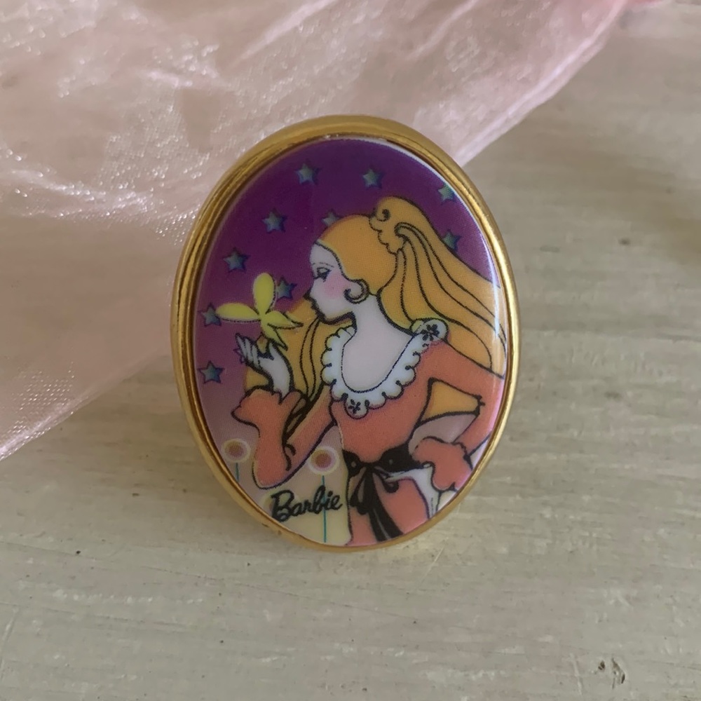 Tarina Tarantino Barbie ring